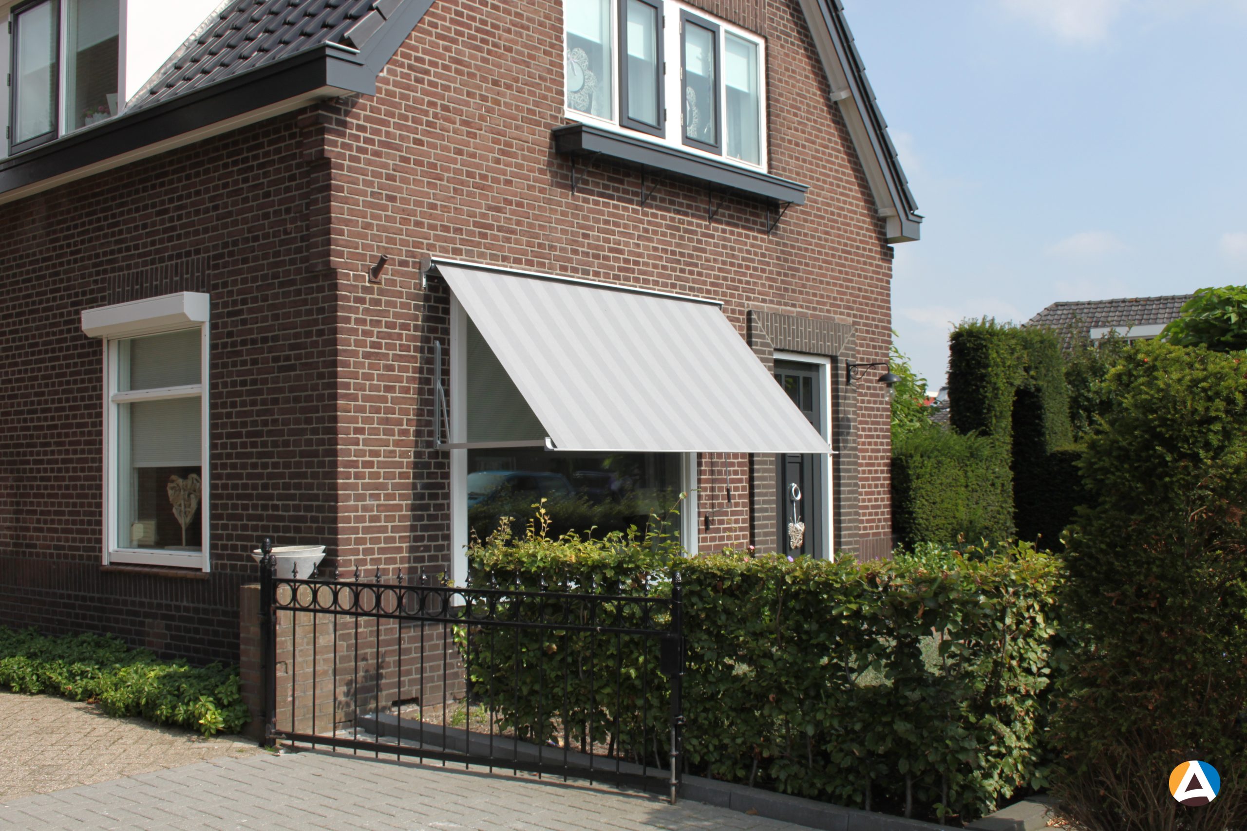 Allround-Zonwering-Carre-95-b-scaled Buiten Zonwering